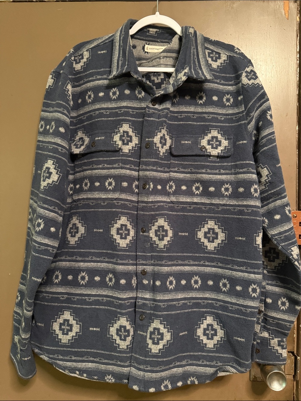 Lucky Brand Men’s Jaquard Utility Long Sleeve Blue Aztec Print Button-Up Shirt - Picture 2 of 8